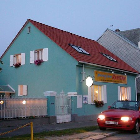 Penzion Kapitan Jindřichův Hradec Eksteriør bilde