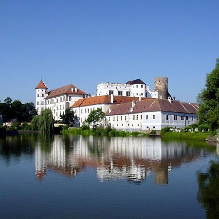Penzion Kapitan Jindřichův Hradec Eksteriør bilde