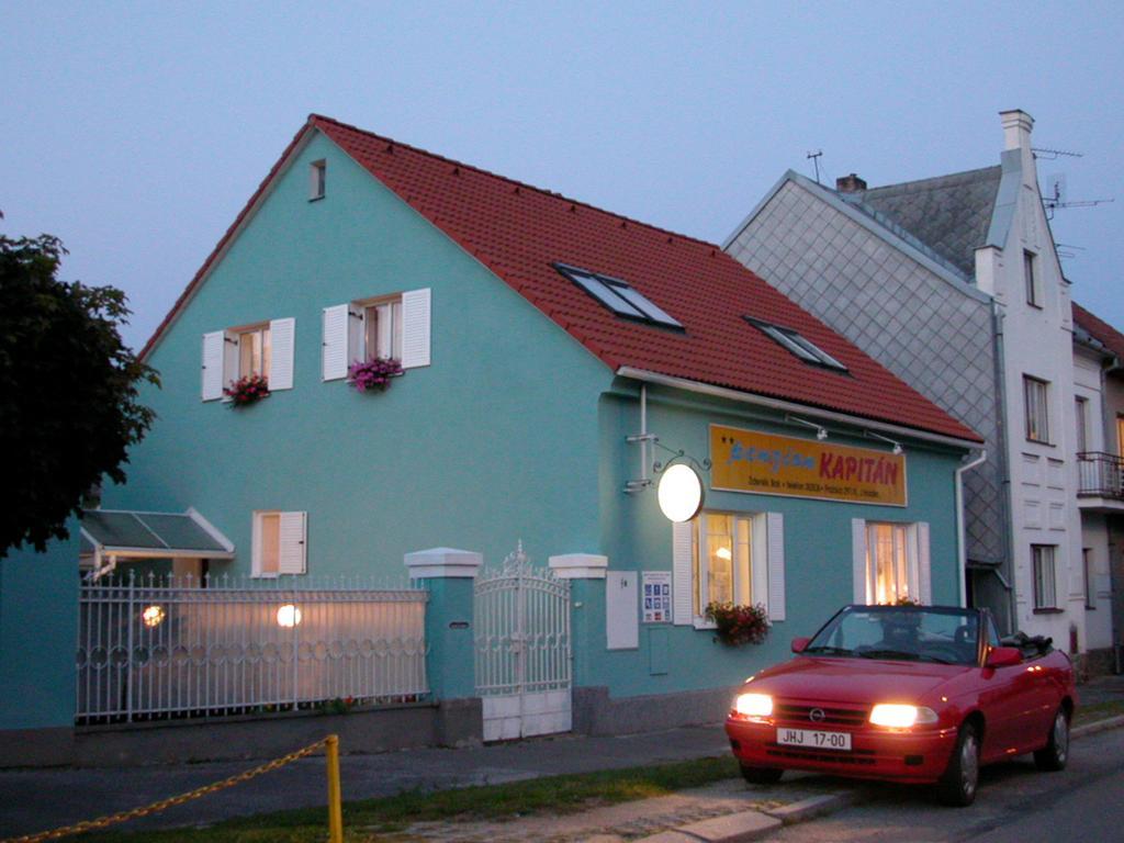 Penzion Kapitan Jindřichův Hradec Eksteriør bilde